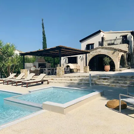 The Goathouse * Larnaka