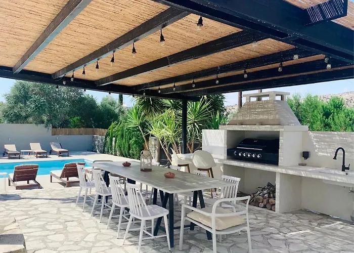 The Goathouse * ラルナカ