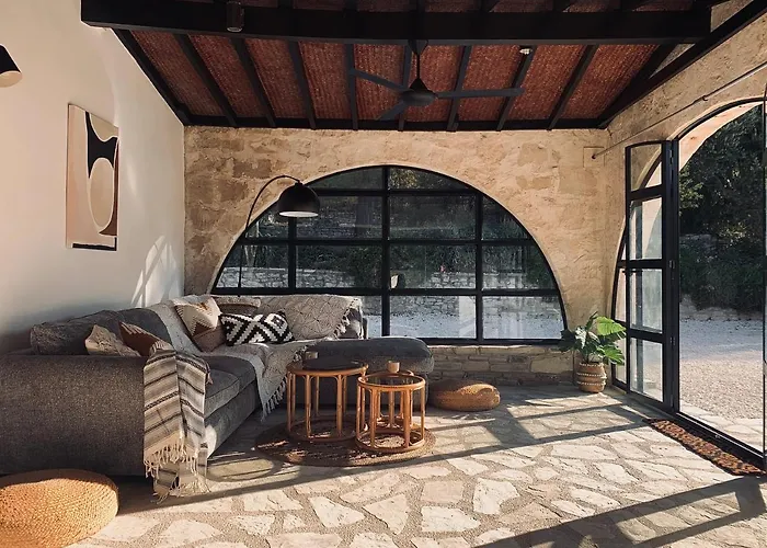 The Goathouse * 拉纳卡