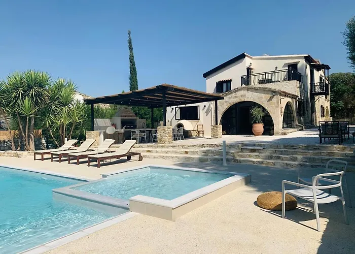 The Goathouse * ラルナカ